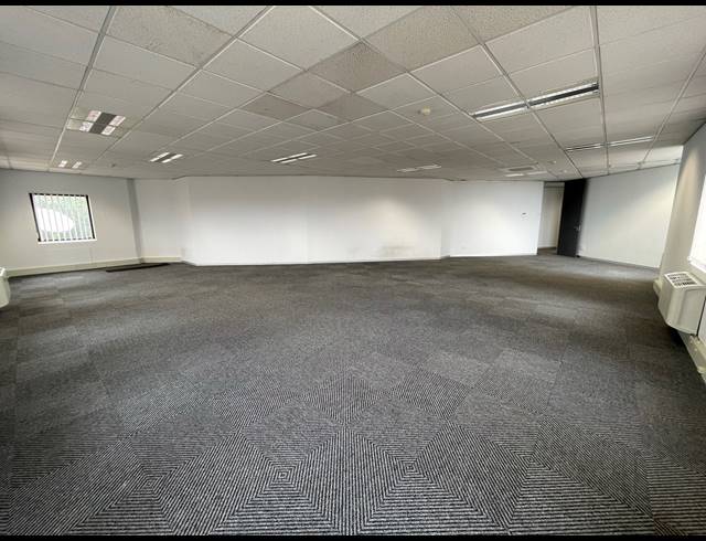 326M² OFFICE TO LET IN PARKTOWN